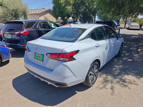 2024 Nissan Versa SV