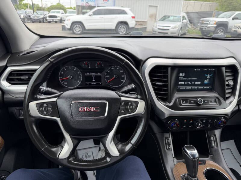 2019 GMC Acadia SLE-2