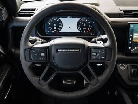 2022 Land Rover Defender 90 V8