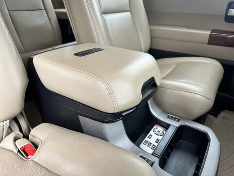 2013 Toyota Sequoia Platinum