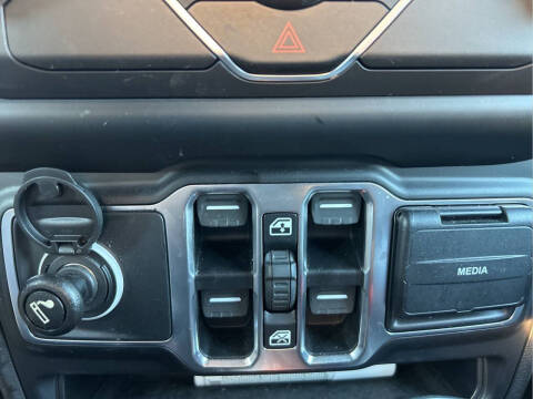 2020 Jeep Gladiator Sport