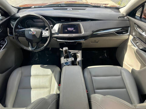 2019 Cadillac XT4 Luxury
