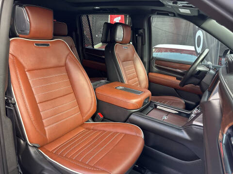 2023 GMC Yukon XL Denali Ultimate