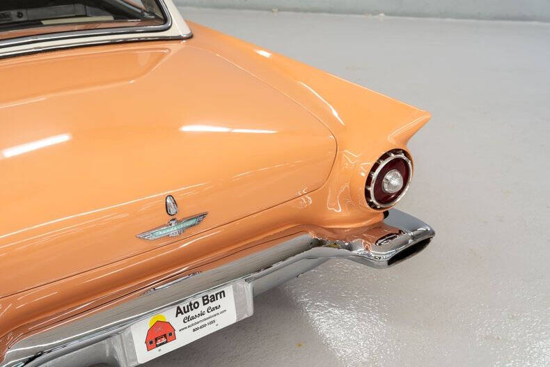 1957 Ford Thunderbird