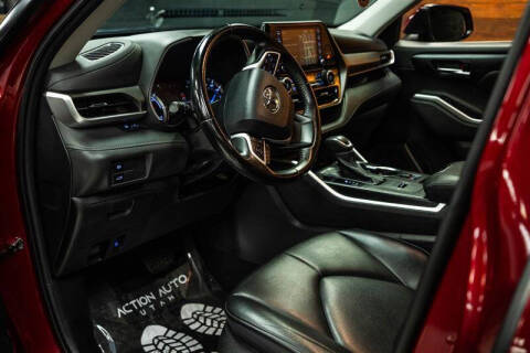 2022 Toyota Highlander Hybrid XLE