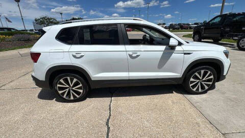 2023 Volkswagen Taos SE