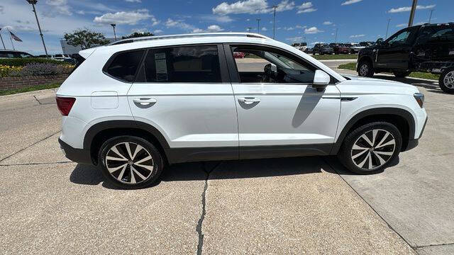 2023 Volkswagen Taos SE