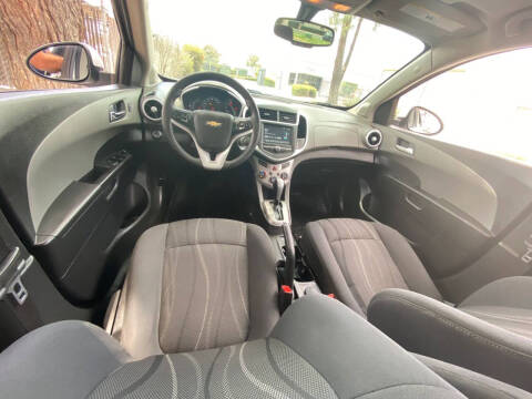 2017 Chevrolet Sonic LT Auto