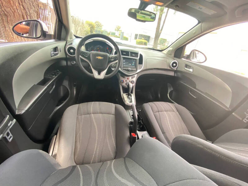 2017 Chevrolet Sonic LT Auto