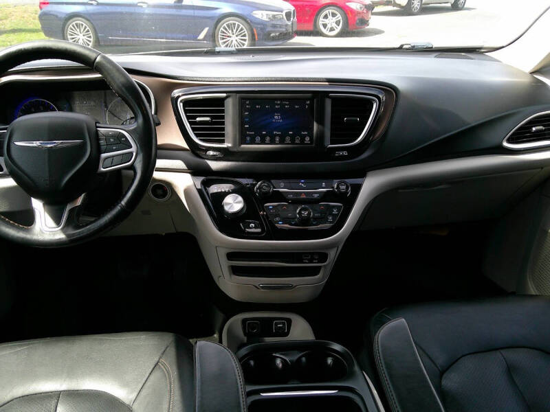 2019 Chrysler Pacifica Touring L