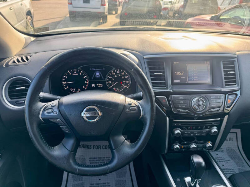 2013 Nissan Pathfinder SV