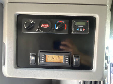 2016 Peterbilt 579