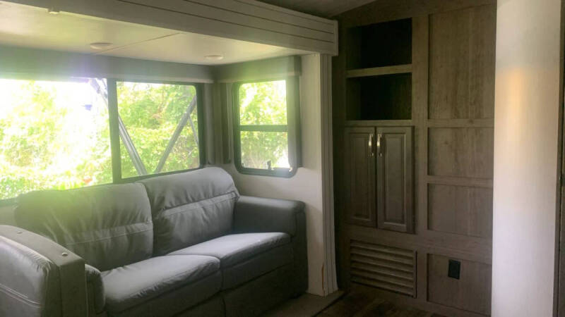 2023 Keystone RV Cougar Half-Ton FW