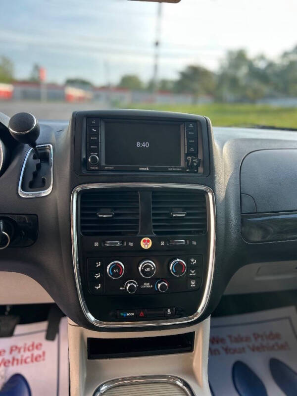2013 Dodge Grand Caravan SXT