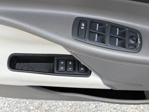 2017 Jaguar XE 25t Premium