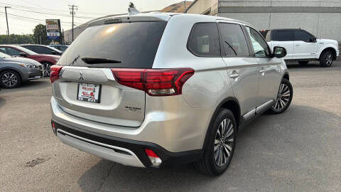 2020 Mitsubishi Outlander ES