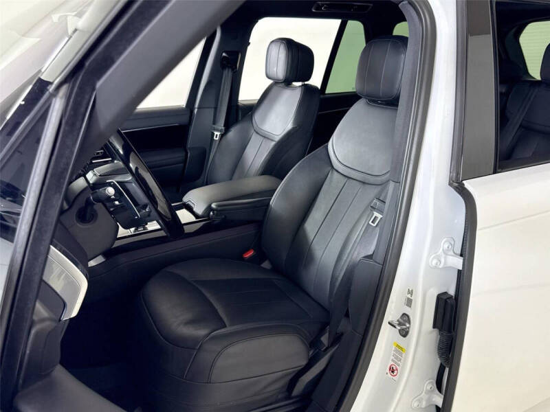 2023 Land Rover Range Rover P400 SE