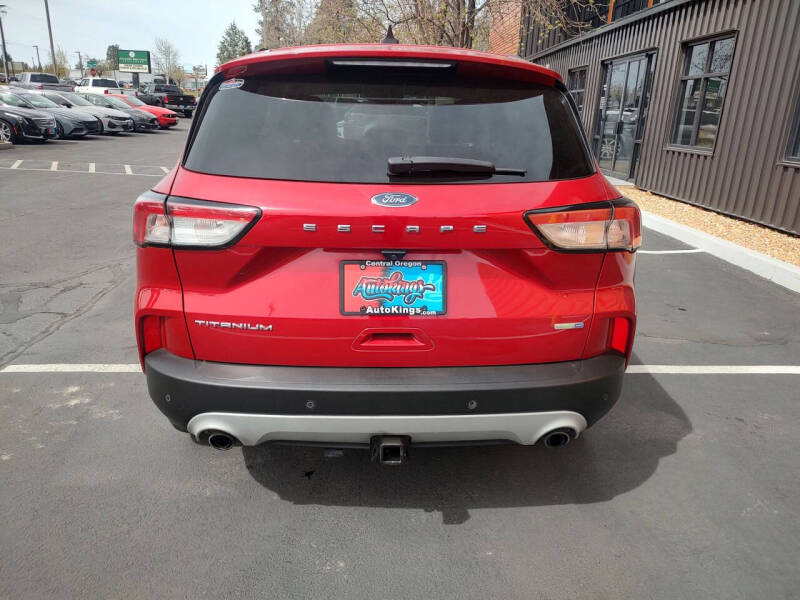 2020 Ford Escape Titanium
