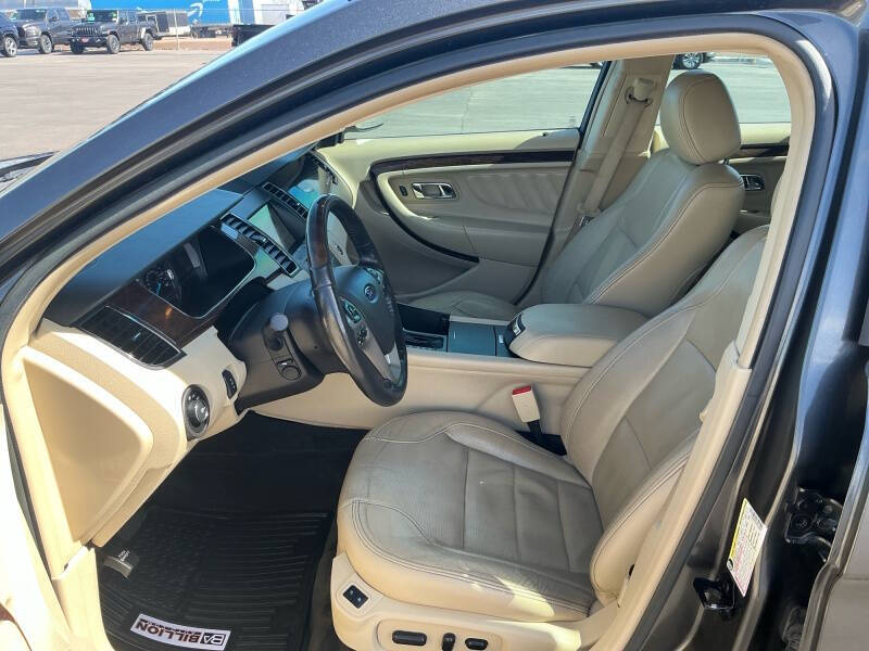 2016 Ford Taurus Limited