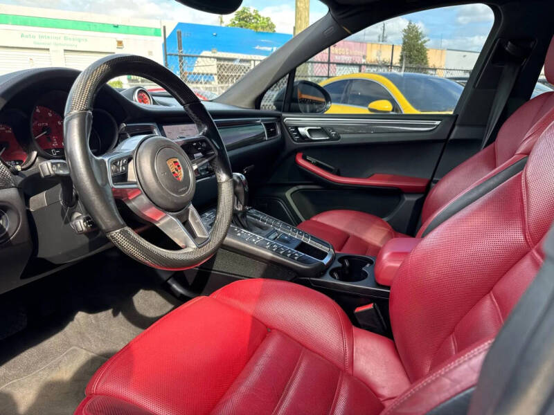 2017 Porsche Macan GTS