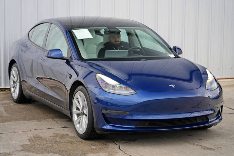2021 Tesla Model 3 Standard Range Plus