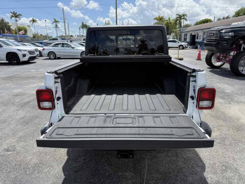 2023 Jeep Gladiator Willys