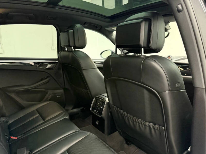 2018 Porsche Macan S