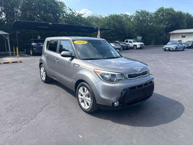 2016 Kia Soul +