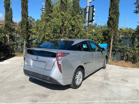 2016 Toyota Prius Two