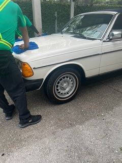 1982 Mercedes-Benz 300-Class