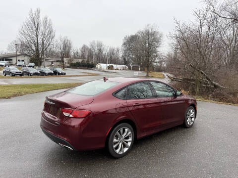2016 Chrysler 200 S