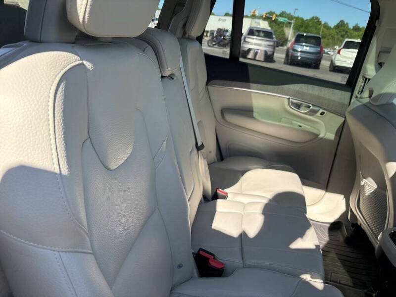 2024 Volvo XC90 B5 Plus Bright Theme