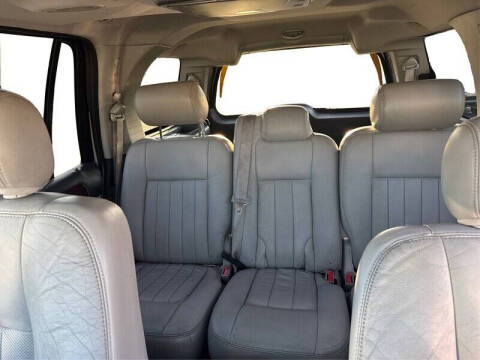 2004 Lincoln Navigator Luxury