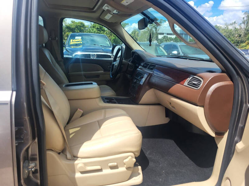 2014 Chevrolet Suburban LT