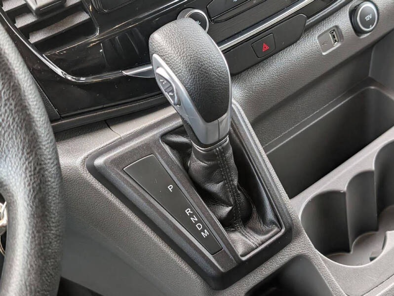 2023 Ford Transit 350 XLT