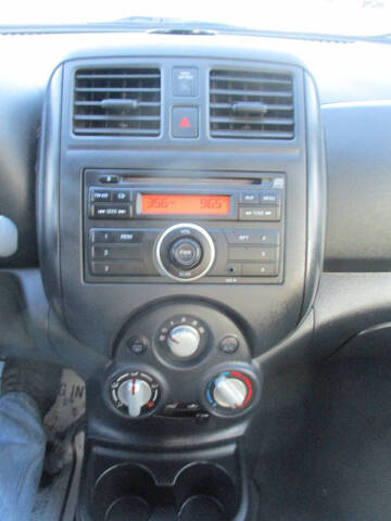 2014 Nissan Versa 1.6 S Plus