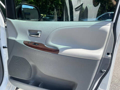 2014 Toyota Sienna