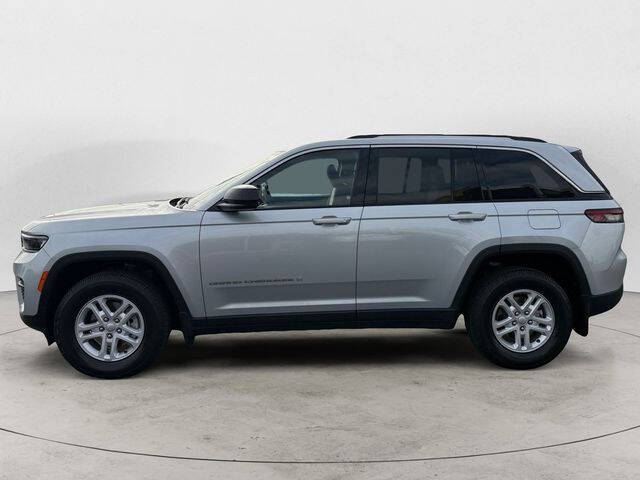 2022 Jeep Grand Cherokee Laredo