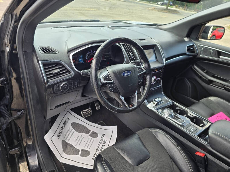 2019 Ford Edge ST