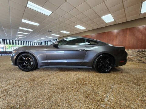 2017 Ford Mustang V6