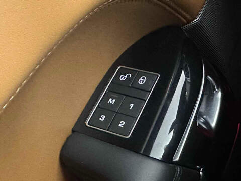 2020 Land Rover Range Rover Sport SVR