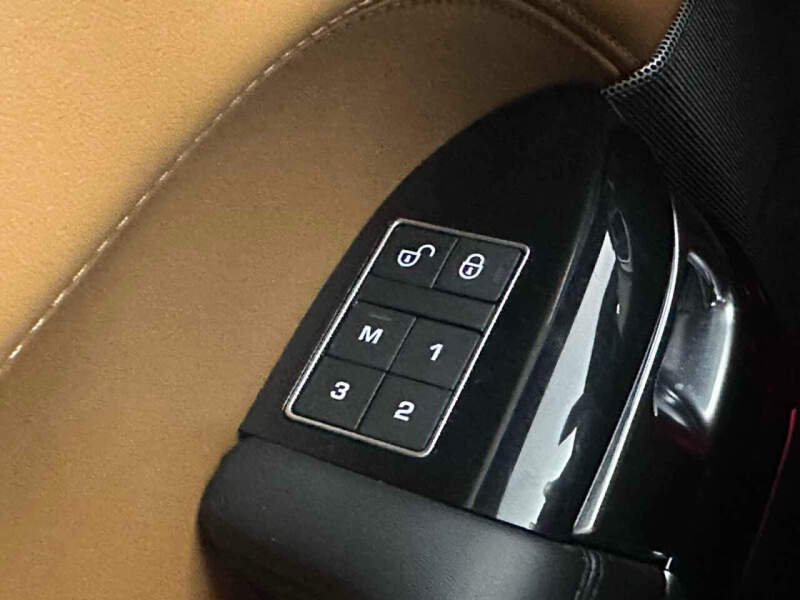 2020 Land Rover Range Rover Sport SVR