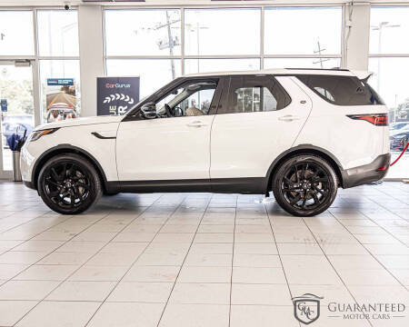 2024 Land Rover Discovery P300 S