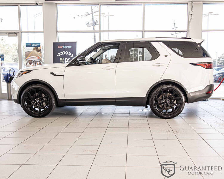 2024 Land Rover Discovery P300 S