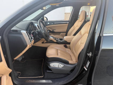 2014 Porsche Cayenne Platinum