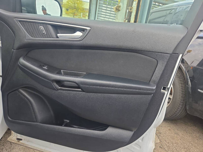 2019 Ford Edge SE