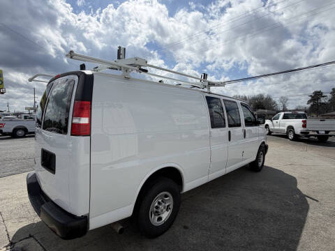 2023 Chevrolet Express 2500