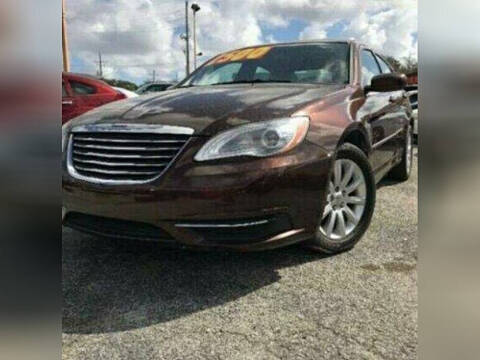 2013 Chrysler 200 Touring