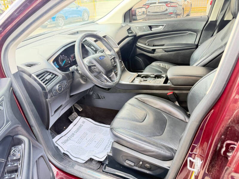 2020 Ford Edge Titanium