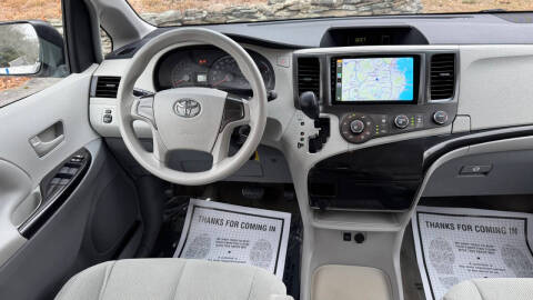 2014 Toyota Sienna L 7-Passenger